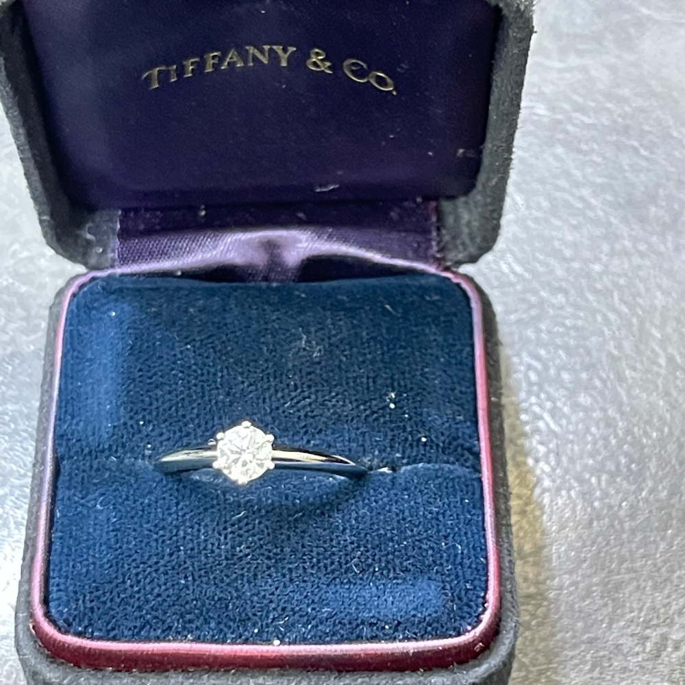 Tiffany & Co platinum Solitaire Ring